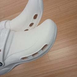 Crocs W9 /M11 new, but no tag 