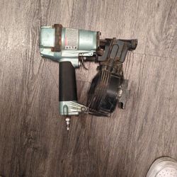 Hitachi 1 3/4" Coil Nailer 