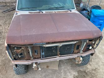 Ford bull nose hood 1985