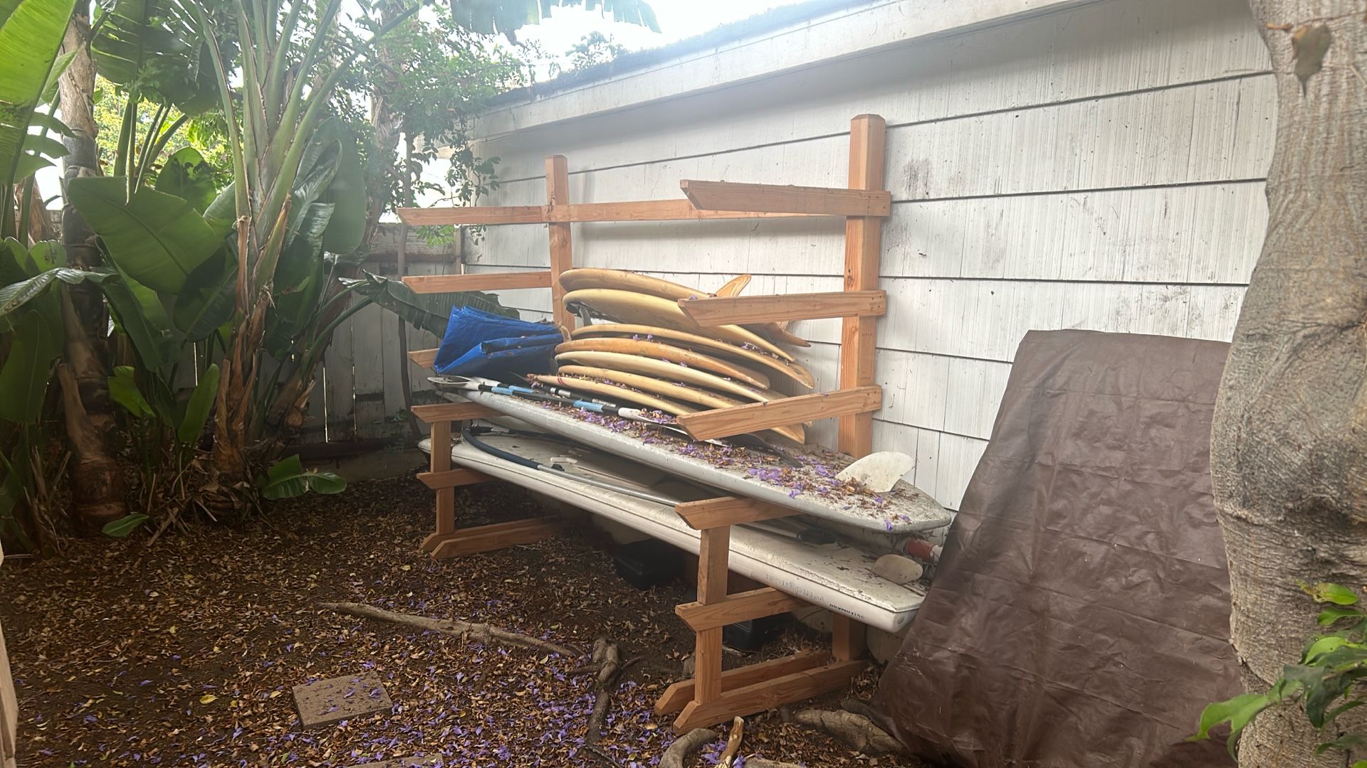 Used Surfboards, Paddle Board, Windsurfing Board, Surfboard/standup Paddleboard Rack