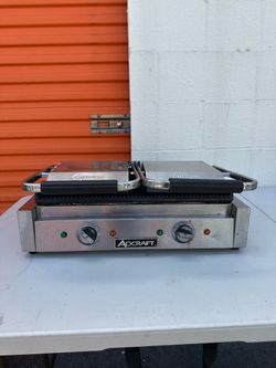 Adcraft SG-813 Double 8" x 8" Electric Sandwich Panini Grill Ribbed Surface