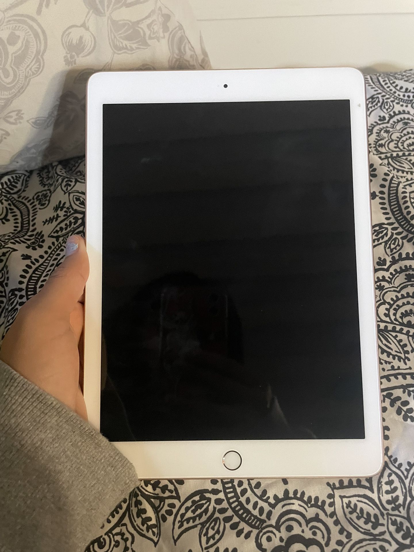 Rose Gold Ipad