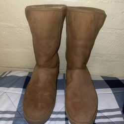 Ugg