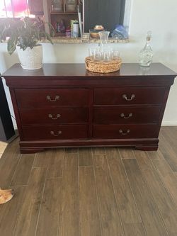 6 Drawer Dresser