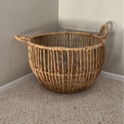 Wire Woven Basket 