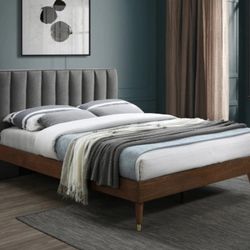 Vance Linen / Wood Grey King Bed (3 Boxes)

