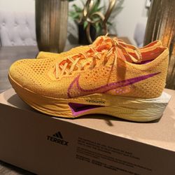 Nike ZoomX Running Shoes 