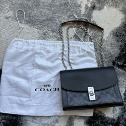 Black Coach purse shoulder bag signature canvas read description!