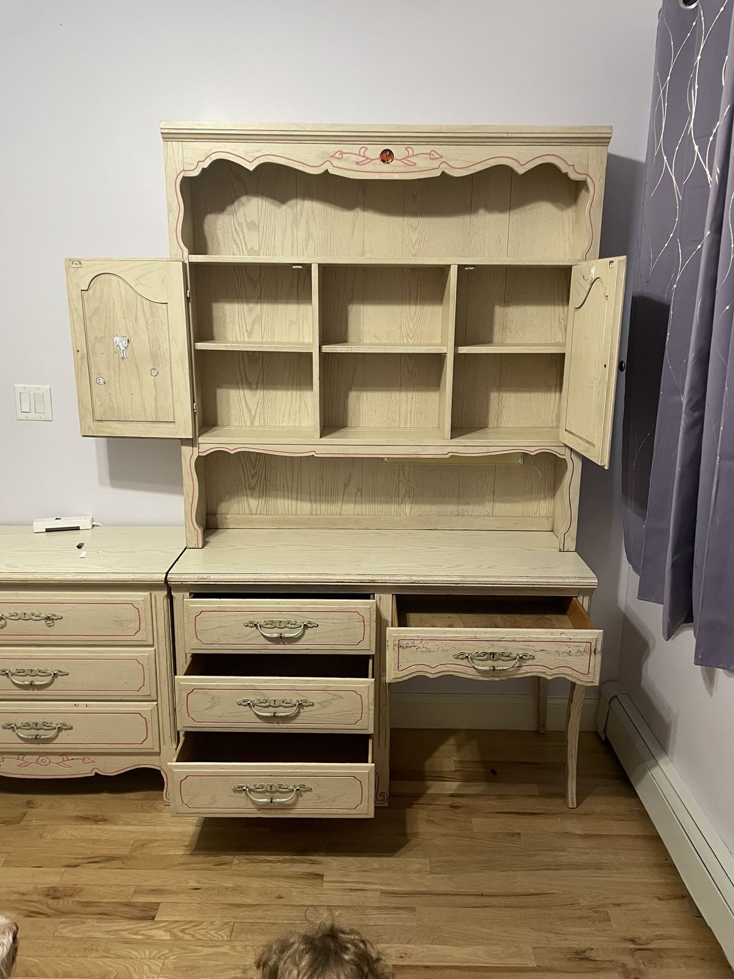 Bedroom set