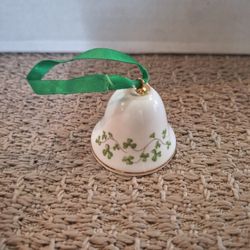 ROYAL TARA IRISH CHINA SHAMROCK BELL