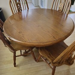 Dining Table & Chairs