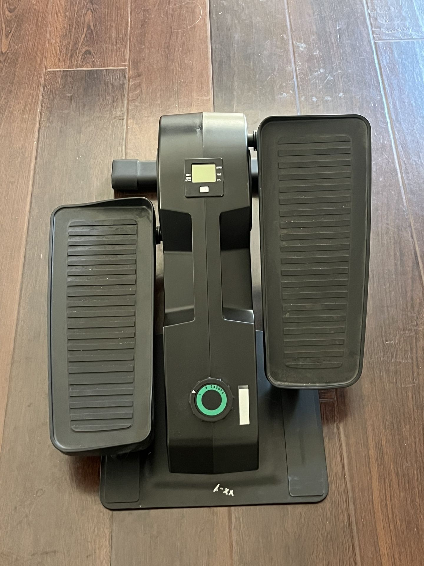 Cubii F3A2 Under Desk Elliptical Pedal Exerciser Sit & Workout