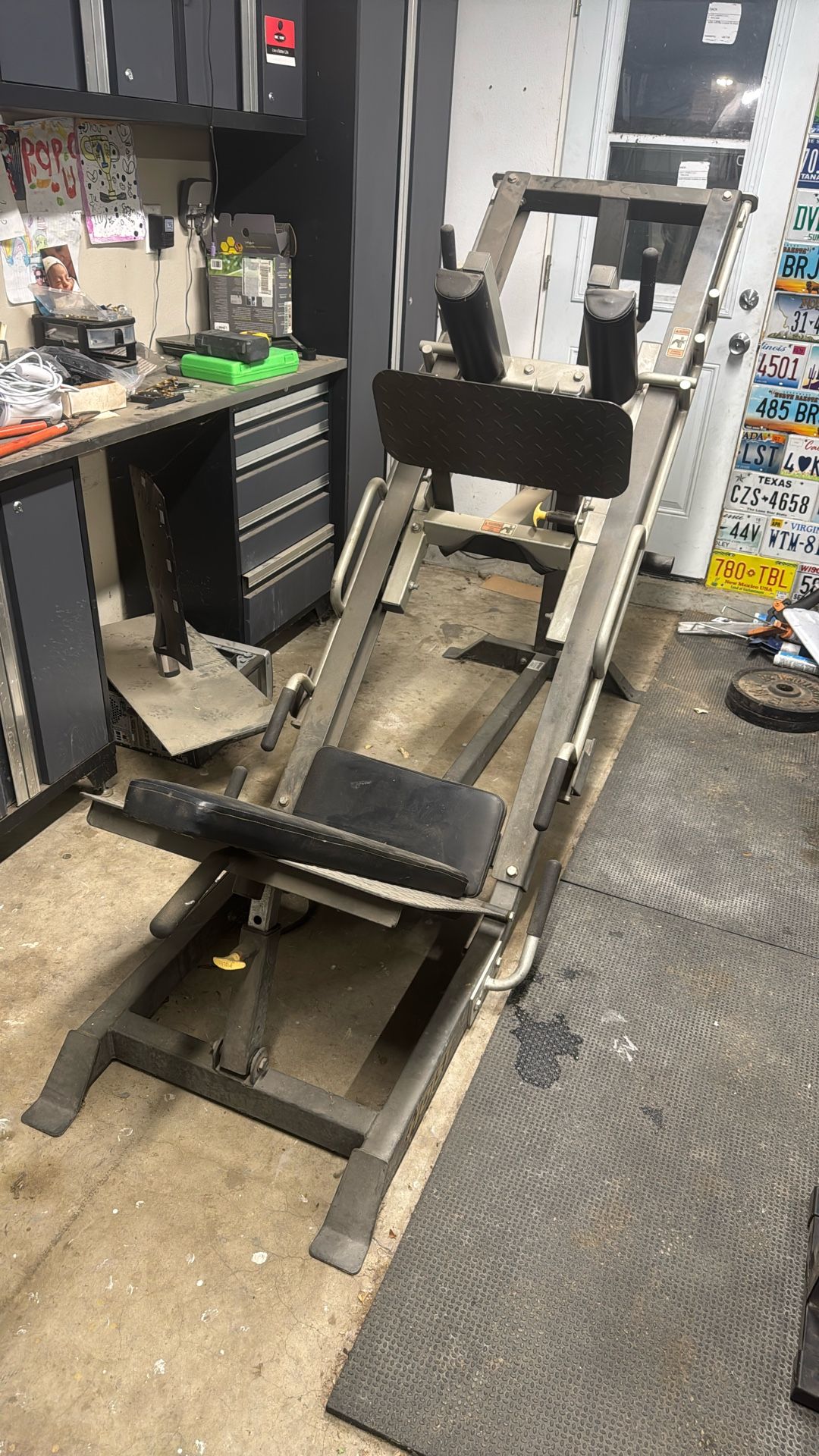 Leg Press machine