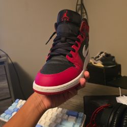 Jordan 1 Red Size 6.5Y(GS) Used No Original Box