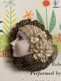 VINTAGE  ART DECO REVIVAL  LADY FACE BROOCH PIN 1980’s