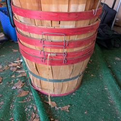 Vintage Bushel Baskets OBO 