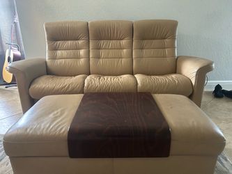 Matching Reclining Couch Stressless