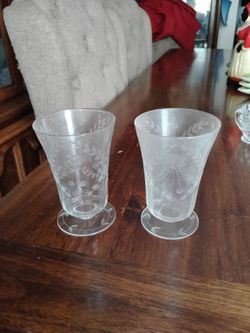 Vintage clear glass footed tumbler or juice/parfait glass set of 2