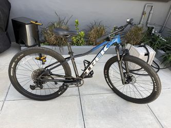 Trek Marlon8 Gen 2 Cross Country Mountain Bike