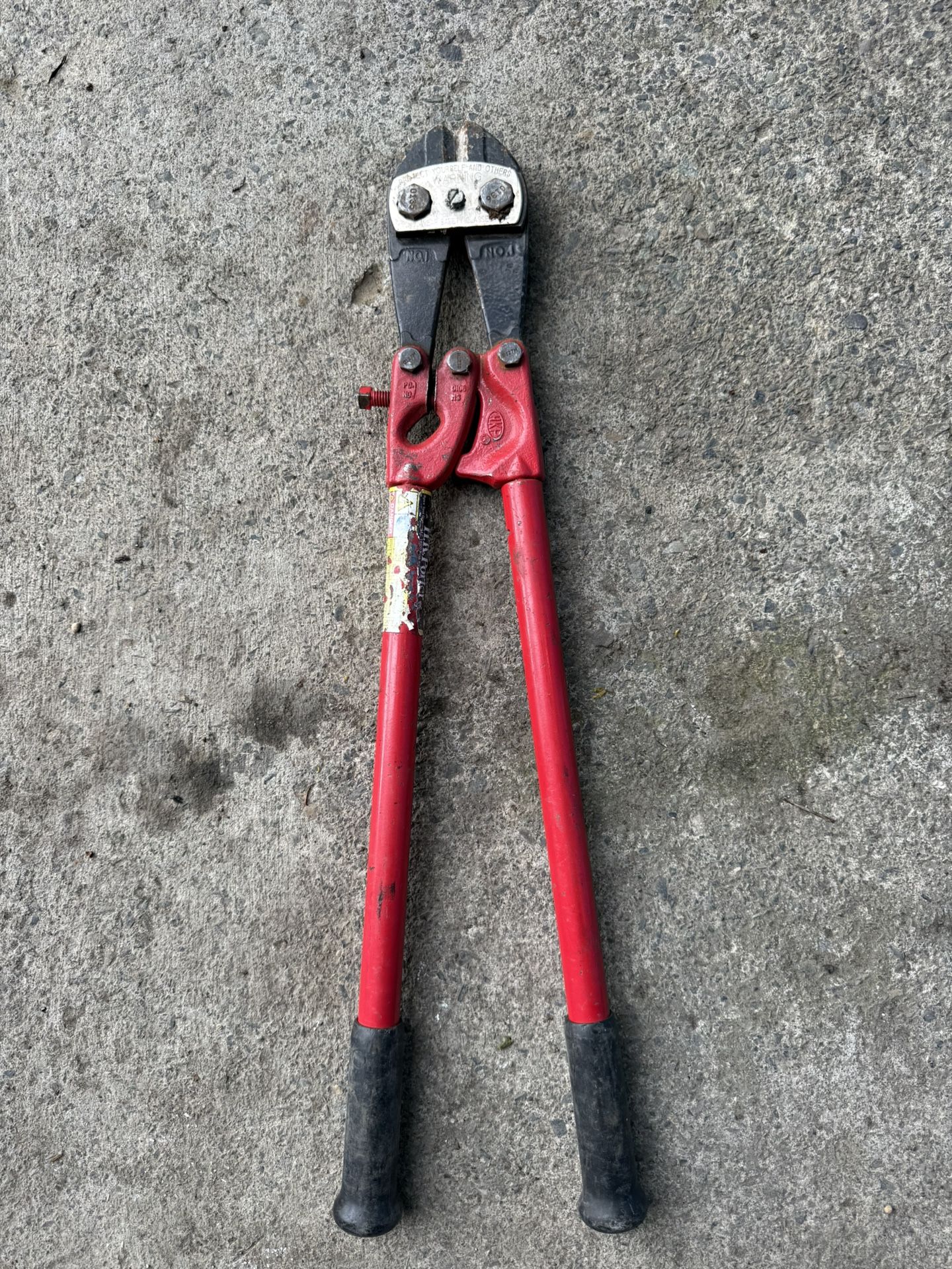 H.K. Porter 24 in. Industrial Grade Center Cut Bolt Cutter with 7/16 in. Max Cut Capacity