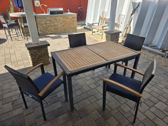 Patio set