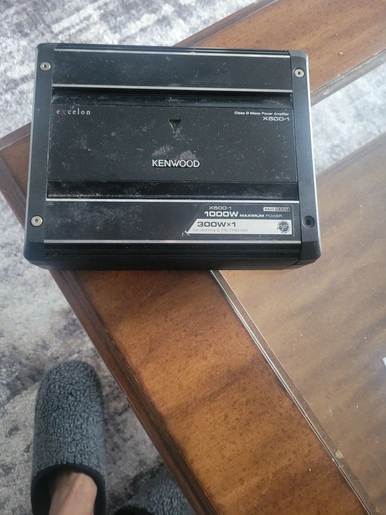 1000 Watt Kenwood 1 Channel!!!