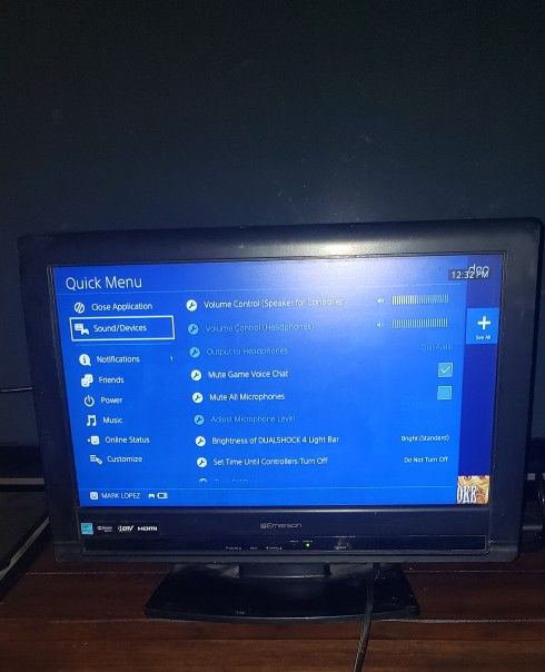 $ 15 Emerson 22 " Inch TV