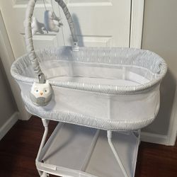 Bassinet With Music Box. 
