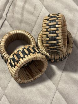 8 Pc Woven Rotten Napkin Rings