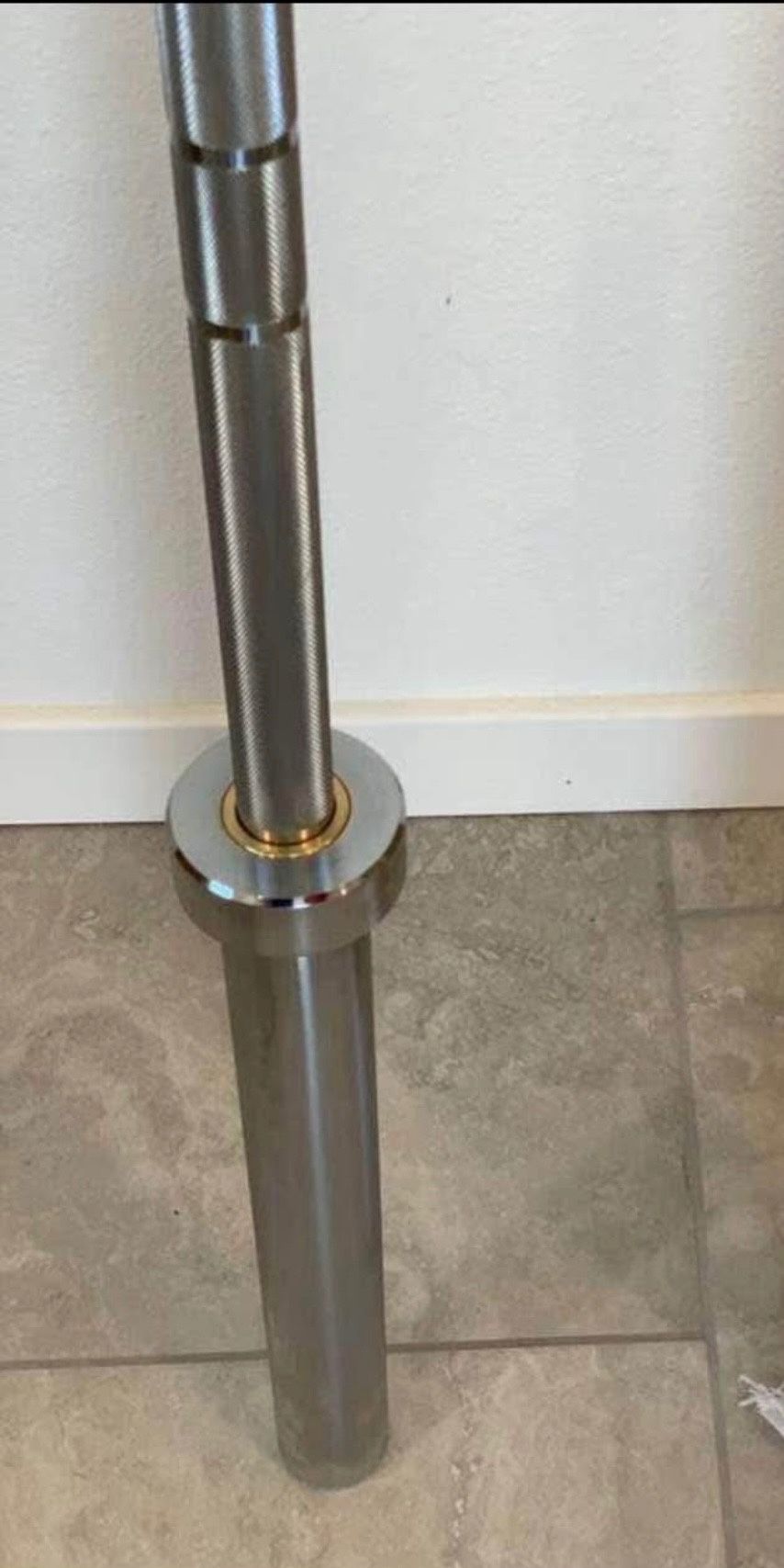 6 foot Olympic bar weights 35 pounds
