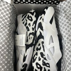 adidas Stella McCartney Ultraboost Running White Zebra Shoes Rare Women Size 7US