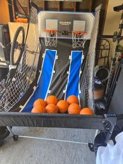 Classic Sports fold up Arcade basketball