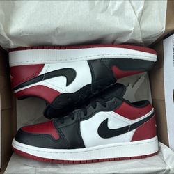 Nike Air Jordan 1 Low Gs Bred Toe Black/Gym Red/White, Size 6.5Y, 553560-066
