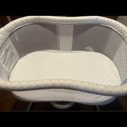 HALO Baby bassinet