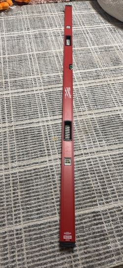 Milwaukee red stick 78 inch