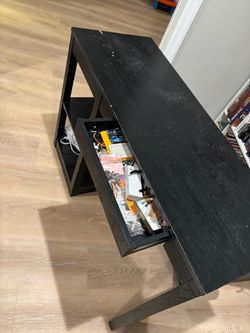 Free desk