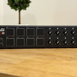 AKAI LPD8