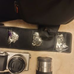 SONY MIRRORLESS CAMERAS USED ONCE 