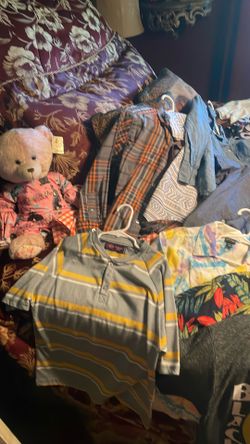 Boys sizes 8/10 shirts
