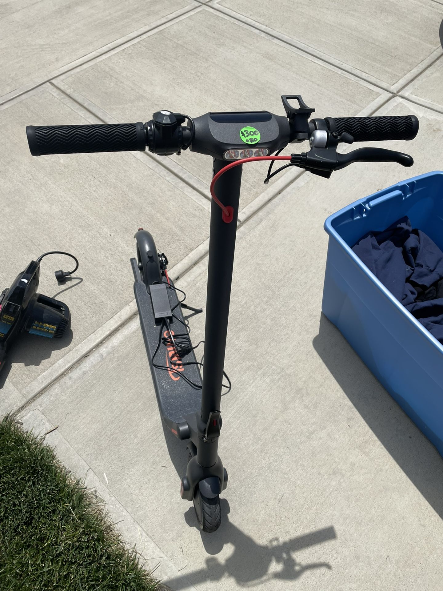 TSNINE Electric scooter