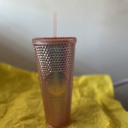 Starbucks oversees Rose gold