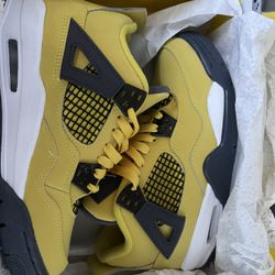 Air Jordan 4 Retro Gs