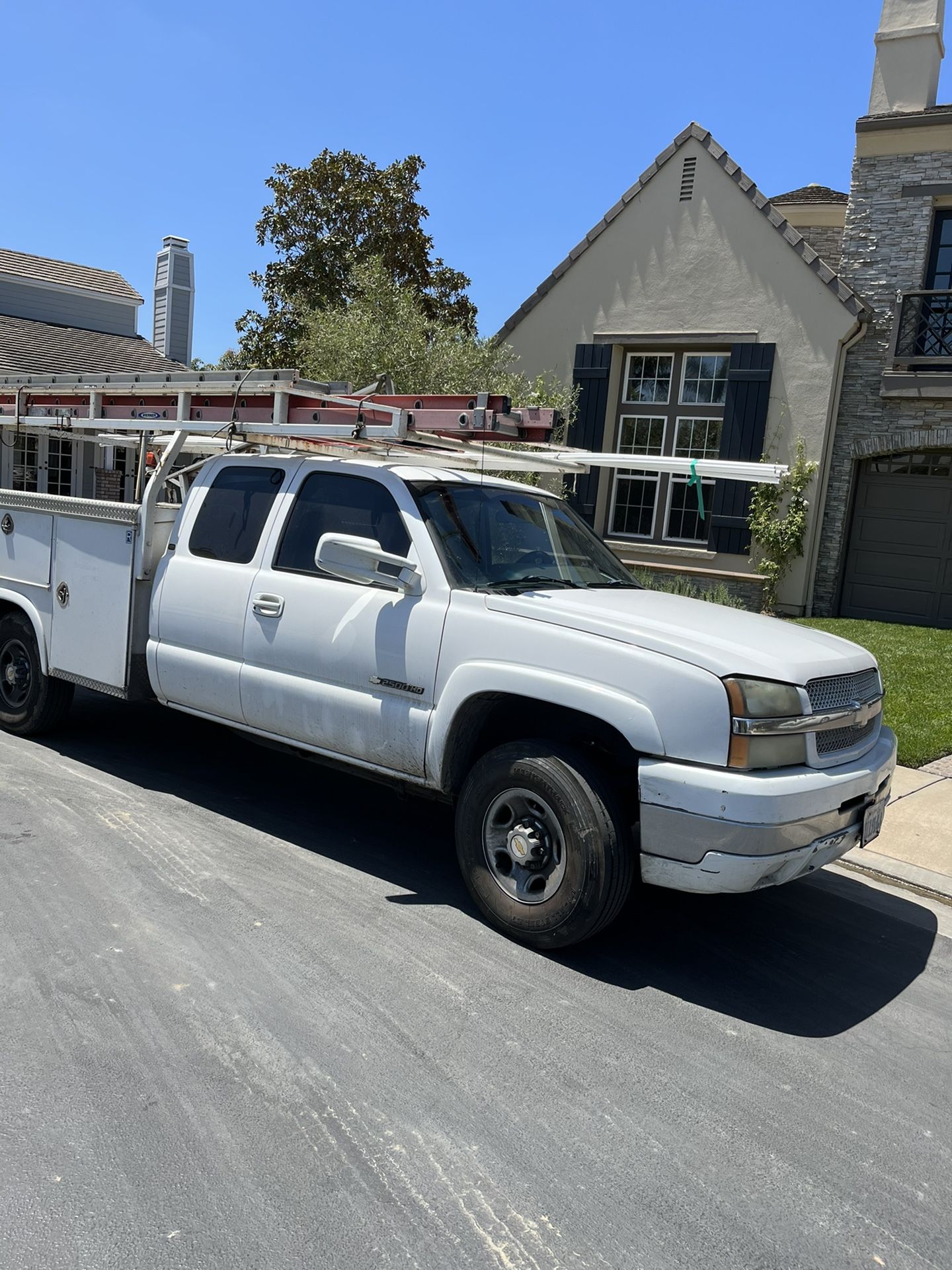 2003 Chevrolet 2500 HD Body Utility Service Truck
