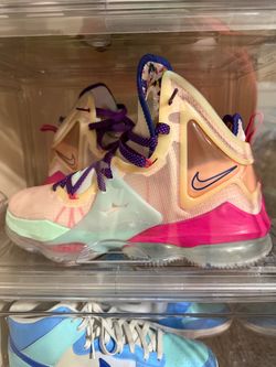 Nike LeBron 19 Valentine's Day Basketball Shoes