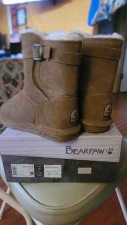 New Bear Paw Sherling Boots Size 7