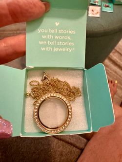 Origami owl, sparkle, locket necklace, and chain