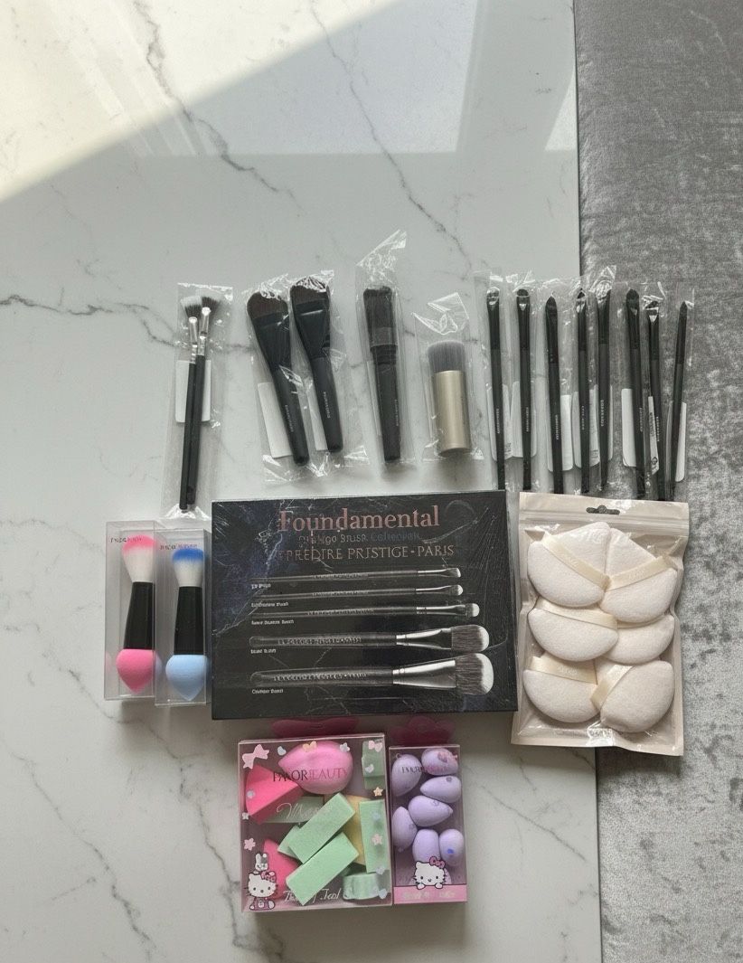 Bare Minerals Makeup Brush Bundle