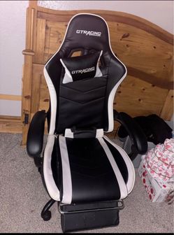 Gaming chair