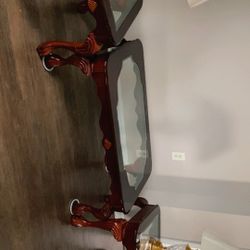 Living Room Table And Lamps