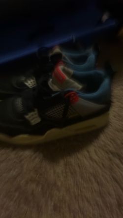 Air Jordan 4 Sneakers